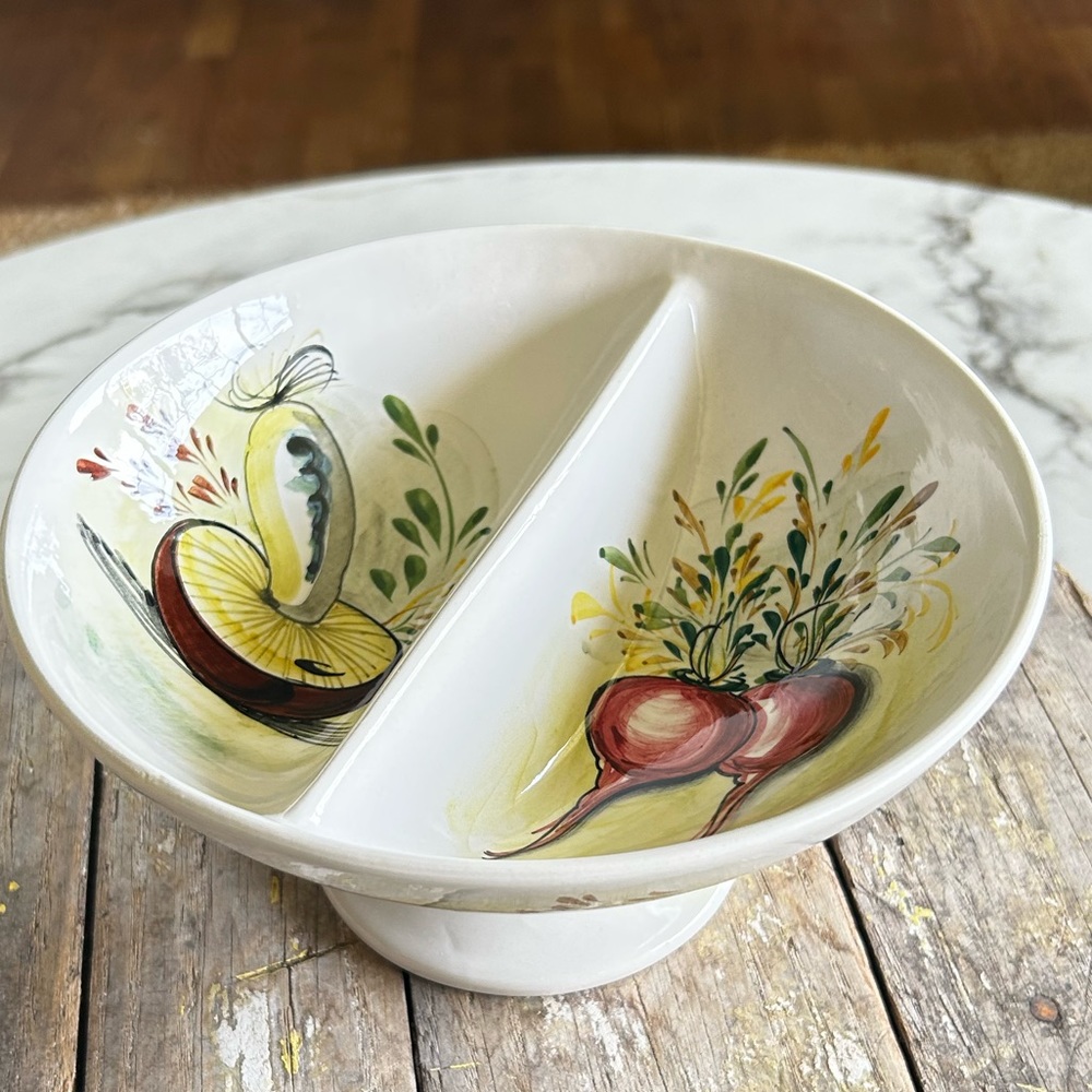 Vintage Mancioli Lachman vintage pedestal serving dish great condition!